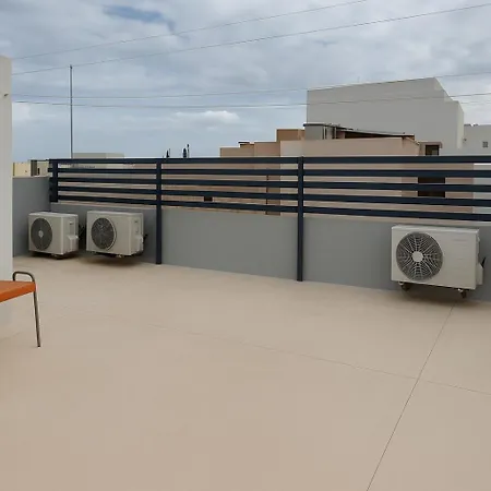 Private Pool Ultra Modern 4 Bedroom Playstation Play & Garage Villa Ta Cantar